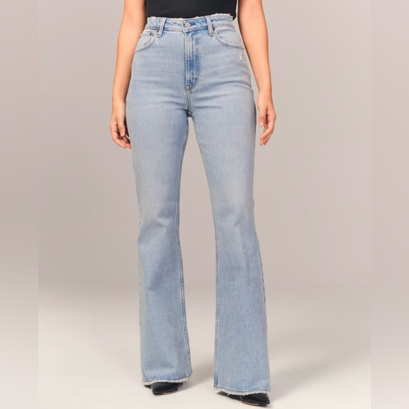 NWT Abercrombie & Fitch Stylish Blue Flared Jeans - Picture 4 of 12